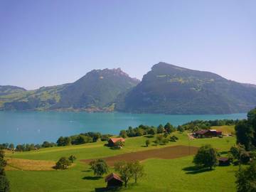 Ferienwohnung für 2 Personen, mit Balkon und Garten am Thunersee