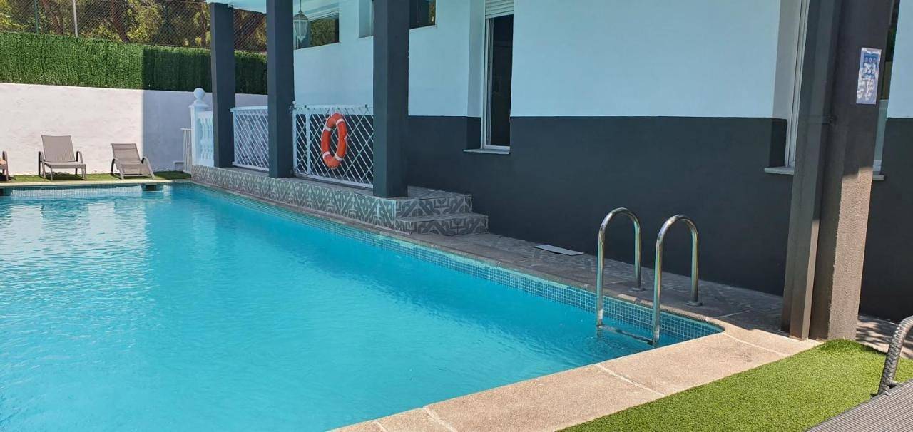 Pousada para 2 pessoas com piscina in Madrid, Madrid Province