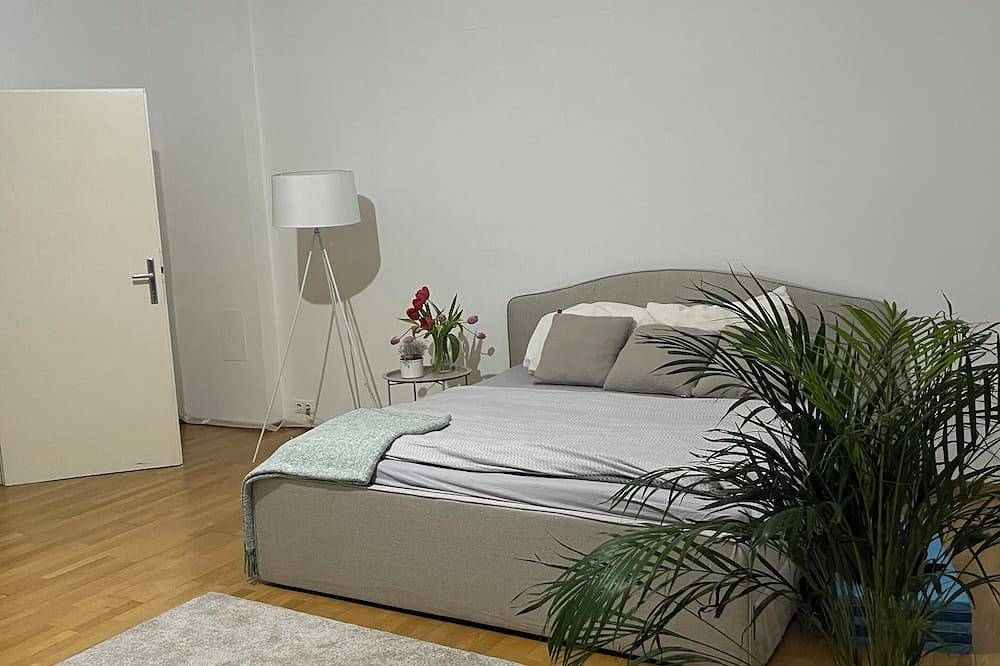 Ganze Wohnung, Traumhaft großzügige Altbauwohnung direkt beim Naschmarkt. 5 min zum Karlsplatz! in Wieden (Wien Bundesland), Wien