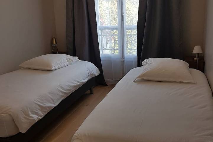 Location de vacances pour 15 personnes, avec jardin et balcon à Montgeron - 4