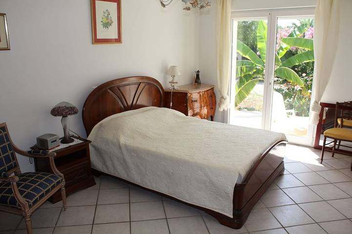 Villa Indépendante Avec Jardin Clôturé à 5mn des Plages de la Costa Serena in Ghisonaccia, Arrondissement de Corte
