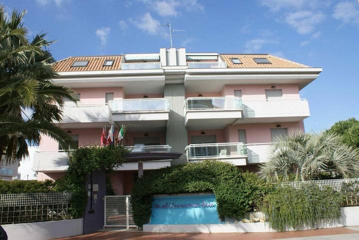 Vakantiewoning voor 4 personen, with Balkon and Terras as well as Tuin in San Benedetto del Tronto
