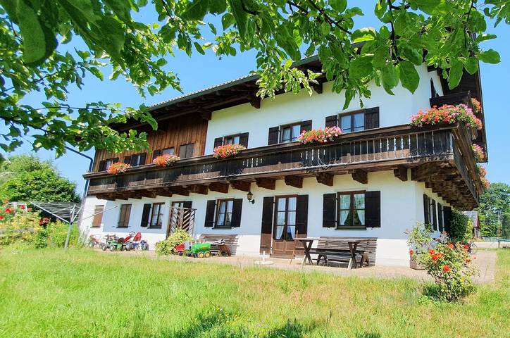 Ferienhaus für 4 Personen, mit Balkon in Seebruck