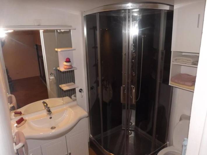Location de vacances pour 4 personnes, avec Terrasse et Jardin à Signes - 2