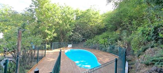 Location de vacances pour 4 personnes, avec terrasse et piscine dans Plage de Malendure