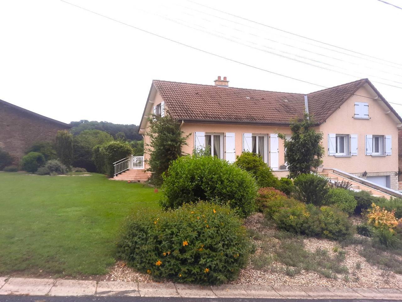 Charmant Et Sans Chichis in Signy-Montlibert, Ardennes