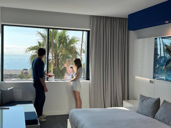 Hôtel pour 3 personnes, avec piscine et terrasse dans Marineland (Juan-les-Pins) - 4