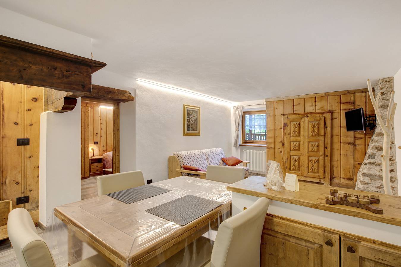 Geheel appartement, Appartement 'Les Cles - Genepy' met Uitzicht op de Bergen, Balkon en Wifi in Bois De Clin, Valsavarenche