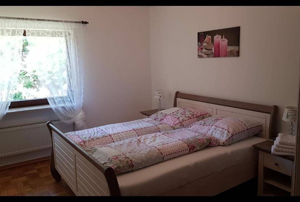 Ganze Ferienwohnung, Gästehaus Gerhardt in Schweigen-Rechtenbach, Südliche Weinstraße
