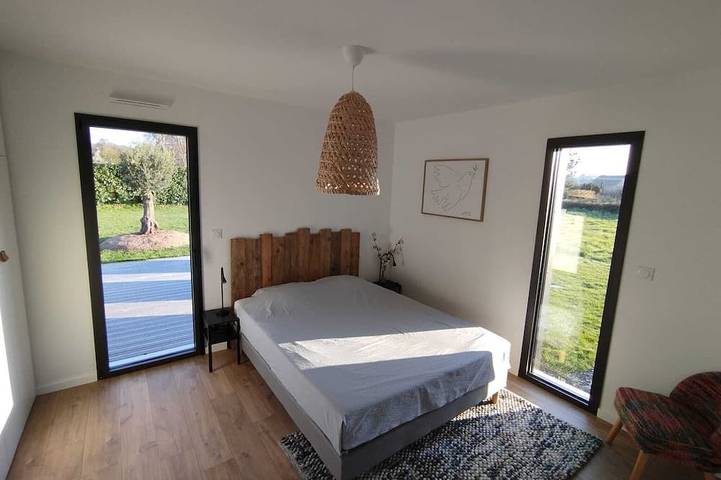 Location de vacances pour 7 personnes, avec jardin dans Plage des Dunes (Penvénan) - 2