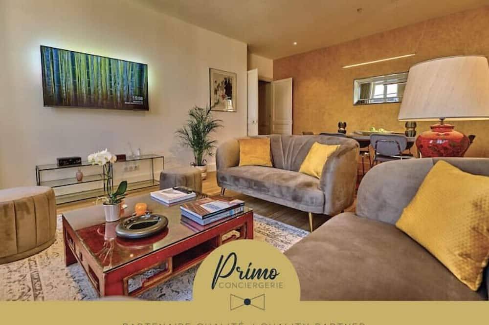 Entire apartment, 4-star luxurious apartment with private parking in Nevers in Nevers, Nièvre