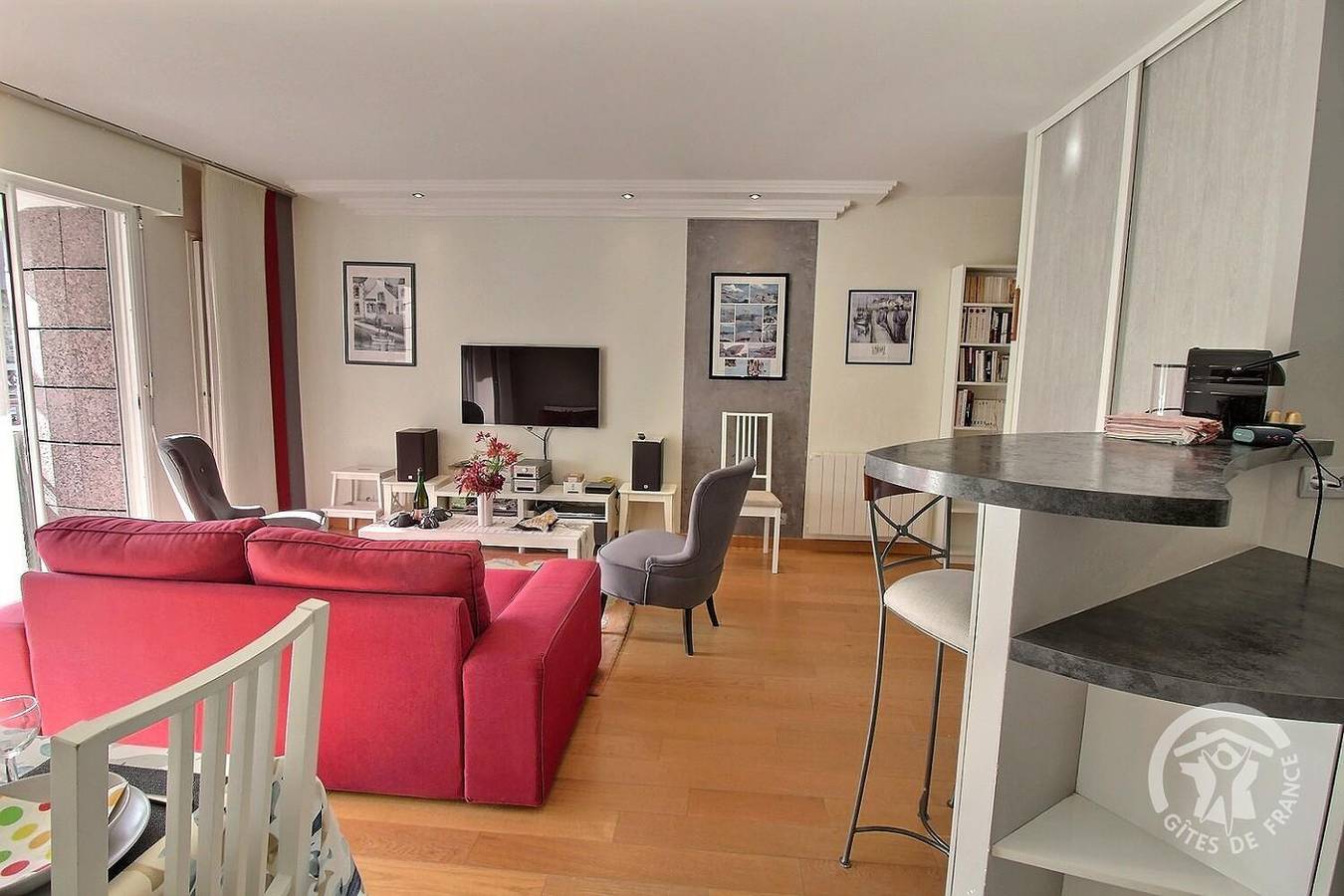 L'Appart de l'Hôtel de Ville in Perros-Guirec, Côte de Granit Rose