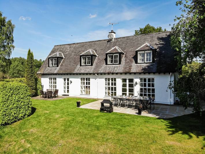Vacation rental for 12 people, with Yard the Highlands