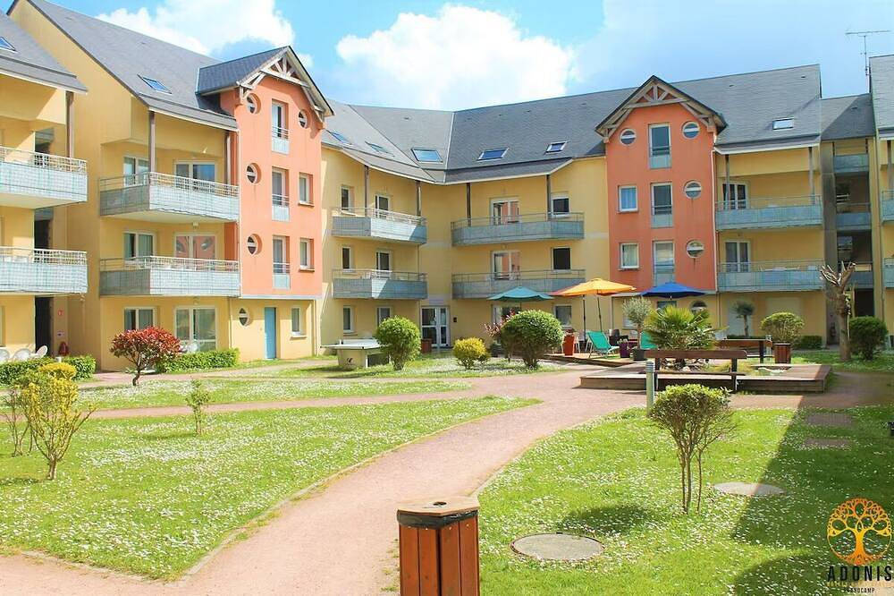 Great Amenities! Parking, Pool, Pets Allowed! Close to Maisy Battery! in Saint-Benoît-de-l'Aure, Región de Bayeux