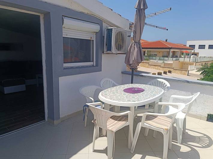 Gîte pour 4 personnes, avec balcon dans Vir - 4