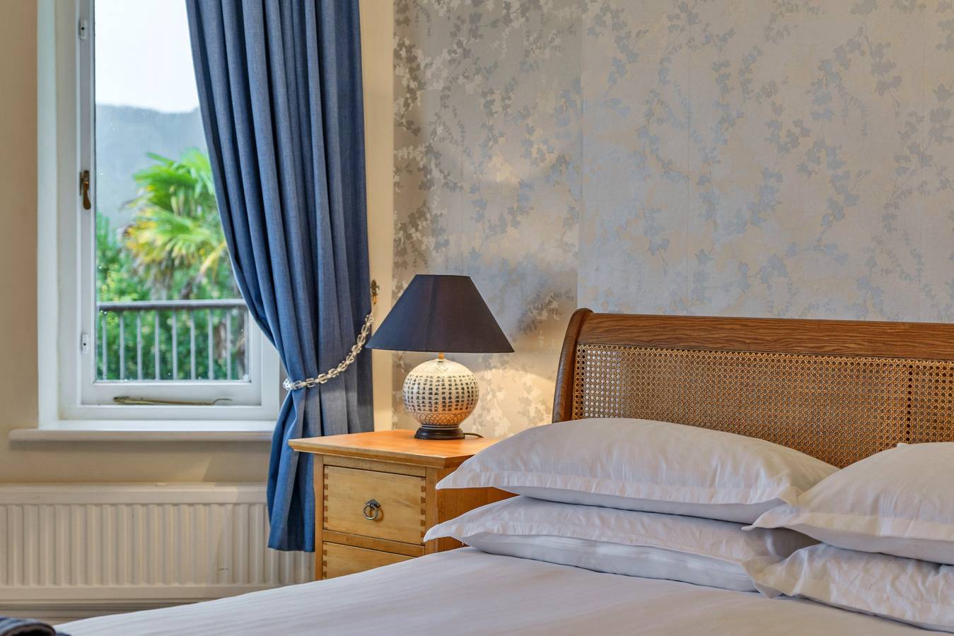 Entire apartment, Furzehill in Salcombe, Devon