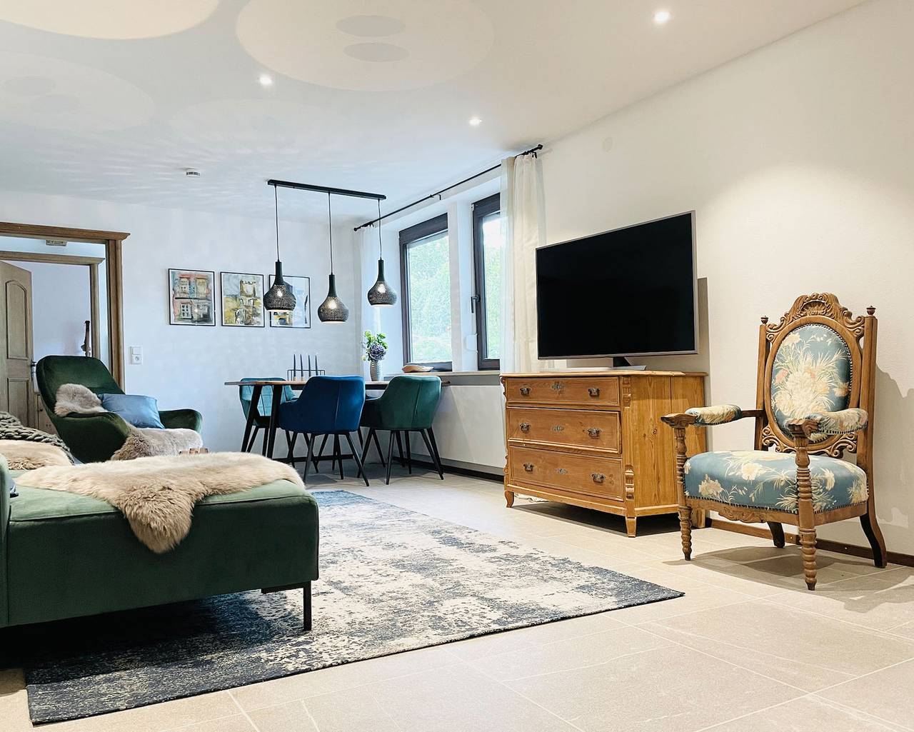 Ganze Ferienwohnung, Suite Bergblick in Hopfen am See, Bayerisch Schwaben