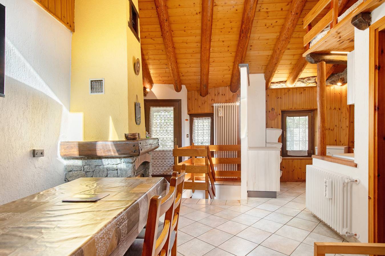 'Tillier Valtournenche' Apartment with Mountain View, Balcony and Wi-Fi in Breuil-Cervinia, Valtournenche