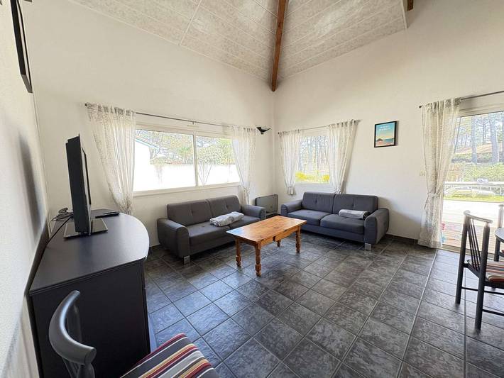 Location de vacances pour 8 personnes, avec terrasse, animaux acceptés dans Biscarrosse Plage - 4