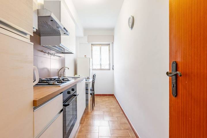 Ganze Wohnung, Ferienwohnung für 2 Personen mit Balkon/Terrasse in Mazzarò, Taormina