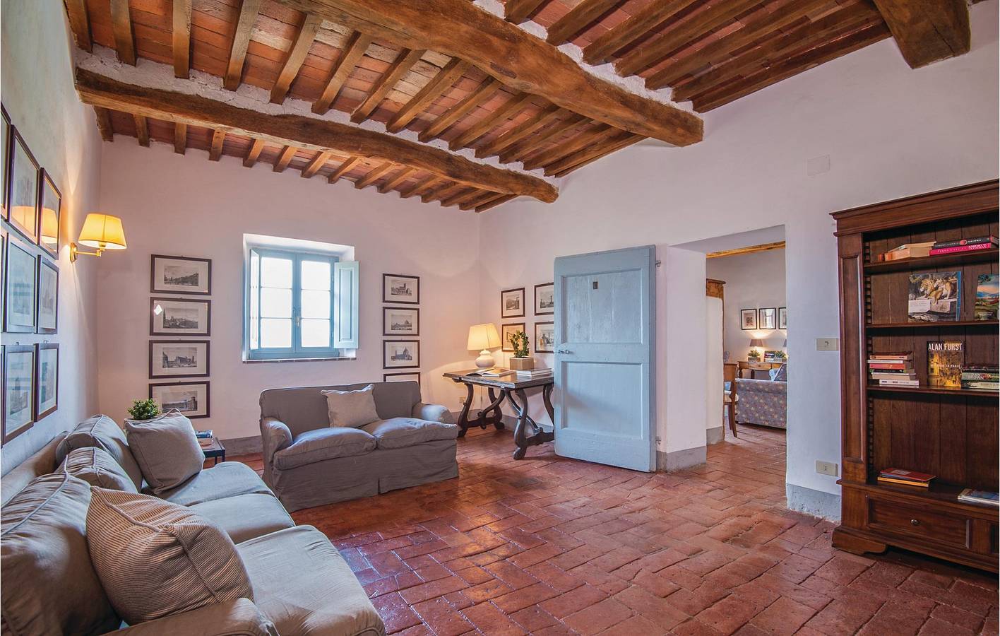 Apartamento en el centro de Lilliano con piscina y aparcamiento. in Castellina in Chianti, Chianti