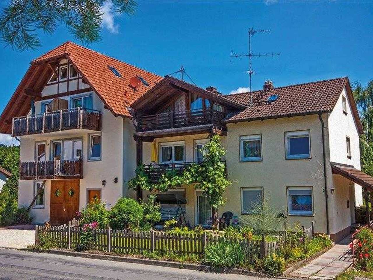 Ganze Ferienwohnung, Wein-Spargelhof Volz in Meersburg, Obersee (Bodensee)
