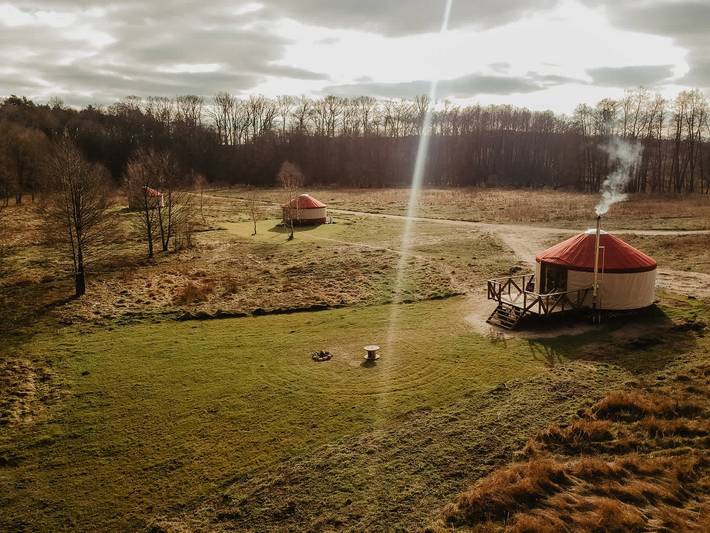 Yourte pour 4 personnes, avec jacuzzi et jardin, adapté aux familles en Pologne - 2