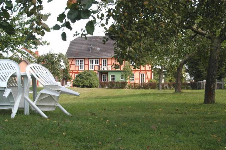 Ferienwohnung für 2 Personen, mit Terrasse und Garten in Hann. Münden - 2