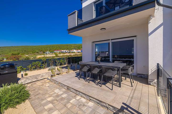 Villa pour 8 personnes, avec jardin, adapté aux familles à Punat - 3