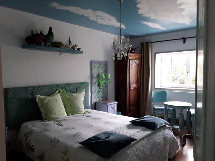 Location de vacances pour 2 personnes, avec vue ainsi que terrasse et jardin à Châteauvieux - 4