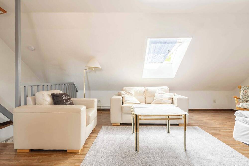 Ganze Wohnung, Beautiful apartment next to Ringmuren in Länna (Gotland), Visby