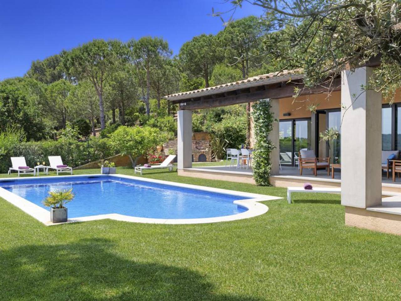 Moderne Villa in Begur mit privatem Pool und Garten in Begur, Costa Brava
