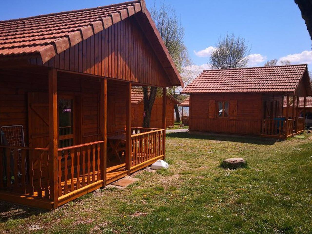 Chalet confortable avec terrasse - 1 chambre in La Freissinouse, Région de Gap