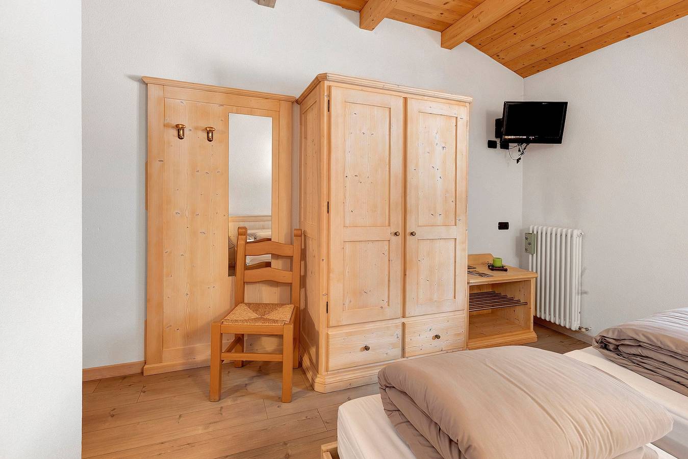 Camera Matrimoniale con Vista Montagna, Giardino in Comune e Wi-Fi in Grosio, Parco Nazionale dello Stelvio