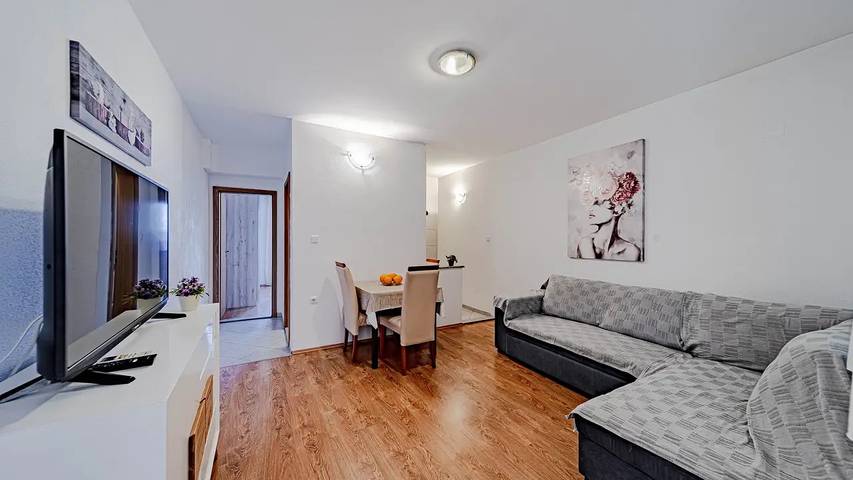 Gîte pour 4 personnes, avec terrasse dans Lastovo - 3