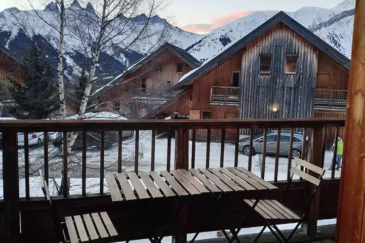 Chalet pour 6 personnes, avec piscine à Saint-Jean-d'Arves