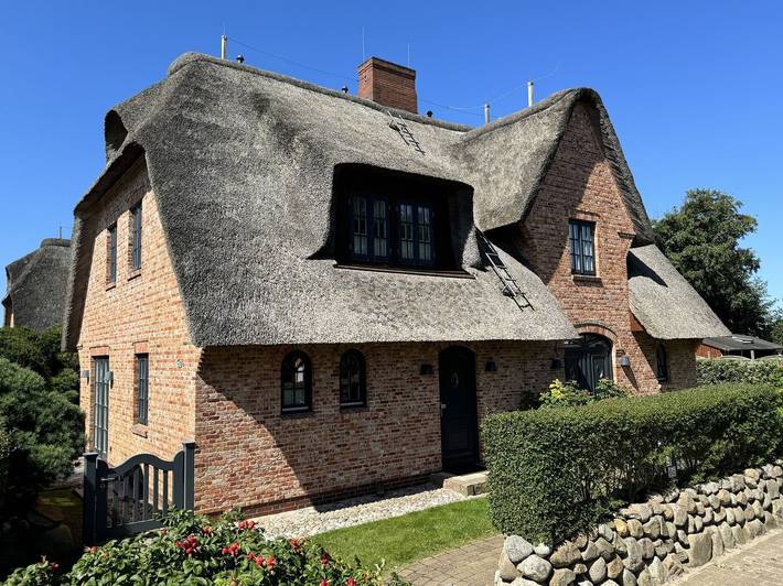 Ferienhaus für 4 Personen, mit Terrasse und Garten sowie Sauna in Sylt-Ost