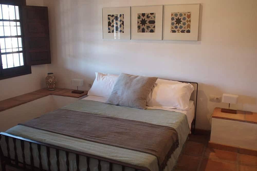 Casa Mendoza Comares : ferienvilla mit 4 Schlafzimmers, atemberaubender Aussicht in Comares, Cordillera Penibética