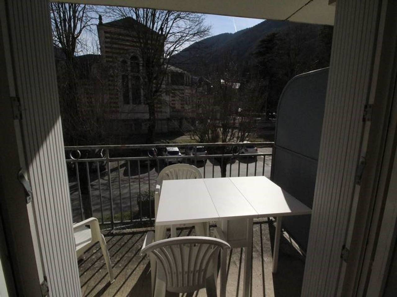 Ganze Wohnung, Südlich ausgerichtete T3-Wohnung mit Balkon und Parkplatz in Bagnères-de-Luchon - 4 Pers. in Luchon-Superbagnères, Bagnères-de-Luchon