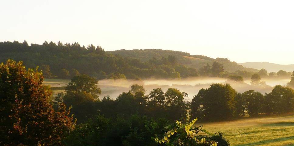 Le Petit Ailleurs in Saint-Léger-sous-Beuvray, Autun und Umgebung
