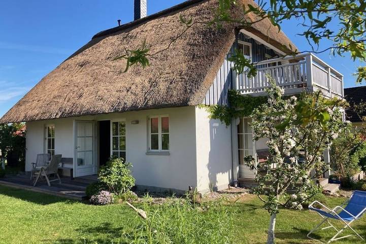 Bauernhof für 8 Personen, mit Terrasse und Garten in Groß Schwansee