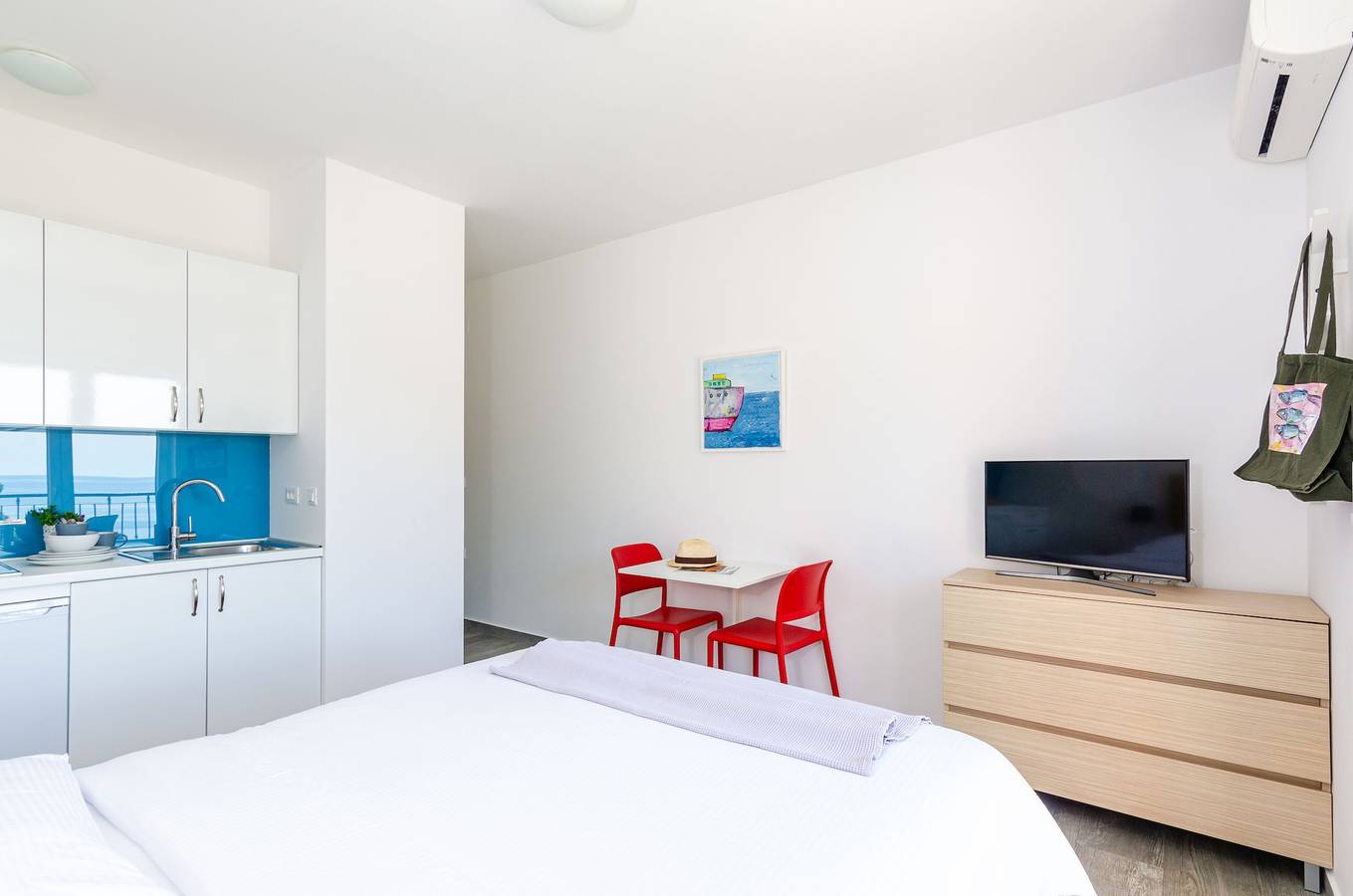 Entire studio, Villa Lukas - ''No.3'' Studio Apartment with Balcony and Sea View in Cavtat, Dubrovnik-Neretva