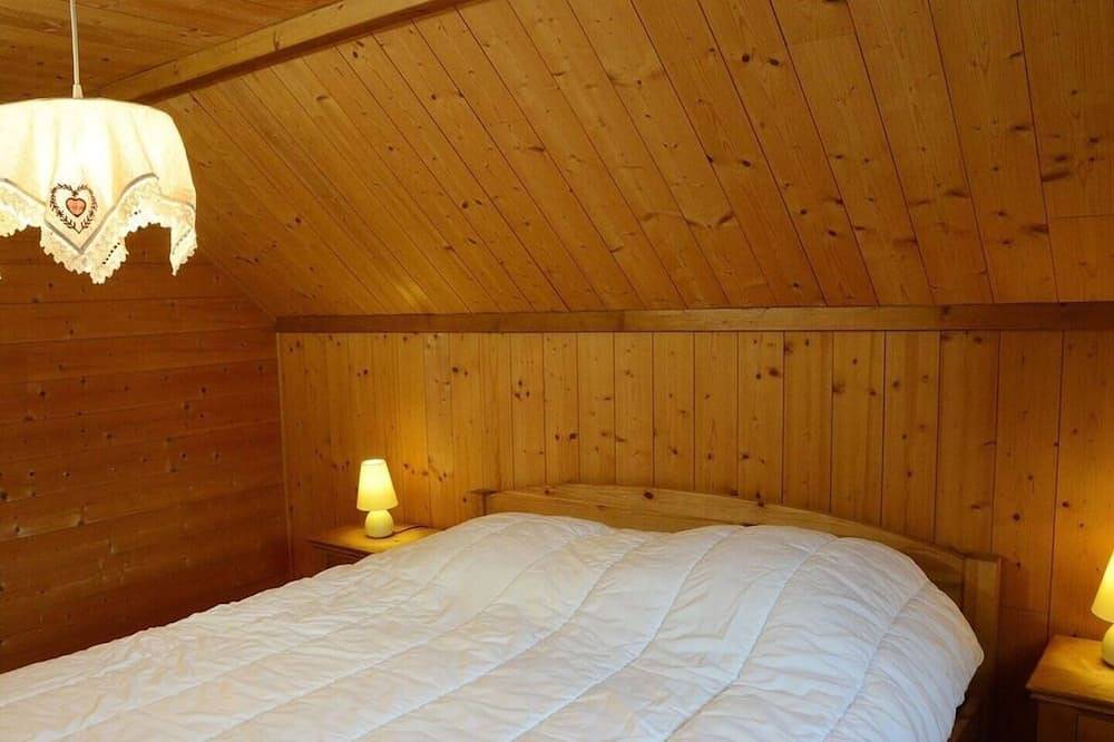 Chalet des planchettes le chamois in Marigny (Jura), Jura