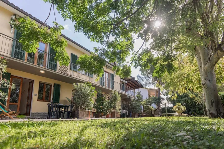 Appartamento vacanze per 4 persone, con giardino e terrazza nonché panorama - 1