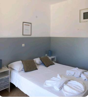 Gîte pour 2 personnes, avec jardin et vue dans Laganas