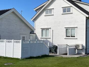 Ferienhaus für 4 Personen, mit Garten und Balkon in Farsund