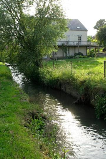 Gîte pour 4 personnes, avec jardin à Genappe
