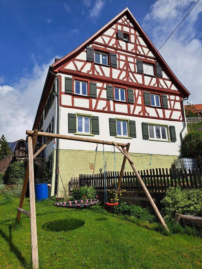 Ferienwohnung für 4 Personen, mit Garten und Terrasse