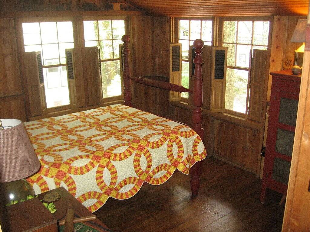 Original-Campmeeting Haus mit geräumigen Wrap-around proch in Mount Gretna Heights, Lebanon County