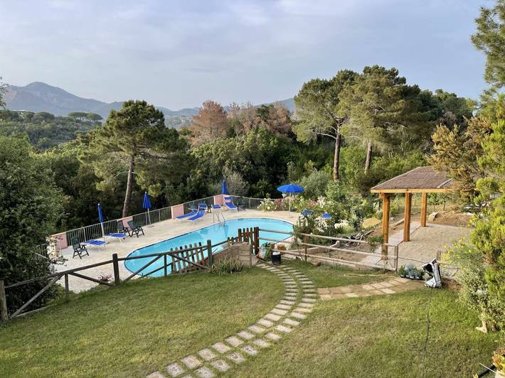 Gîte pour 7 personnes, avec terrasse ainsi que piscine et jardin, animaux acceptés à l' Ile d'Elbe - 4